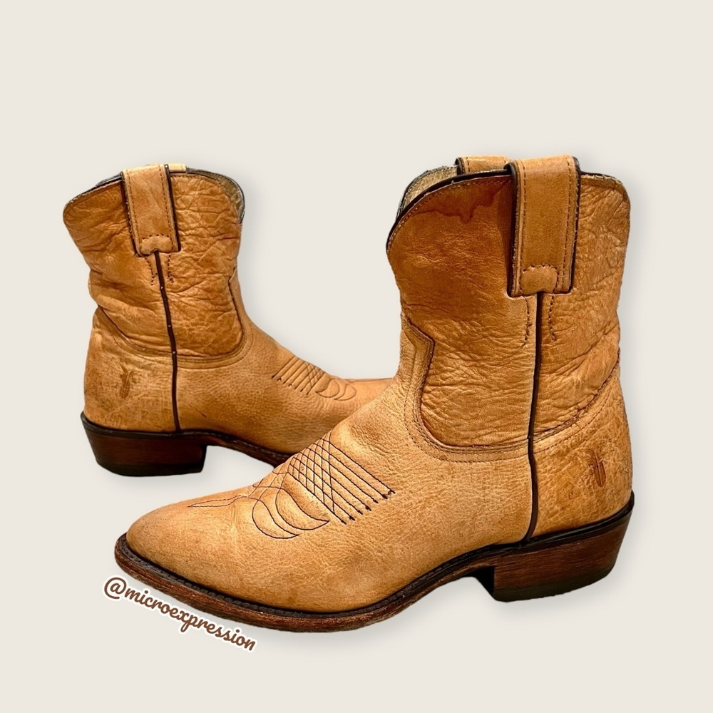 $379 Frye Billy Pull On Sunflower Tan/Beige Distressed Leather Cowboy Short Boot - Picture 7 of 15